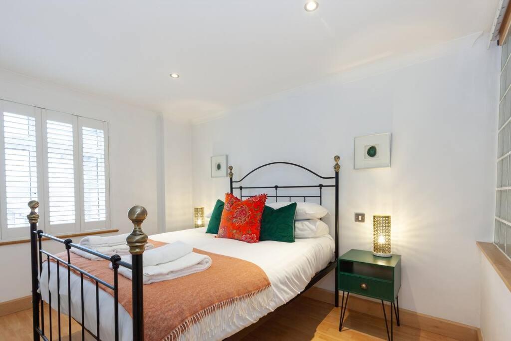 Apartment In The Heart Of The City Centre, Live Like A Local 옥스퍼드 외부 사진
