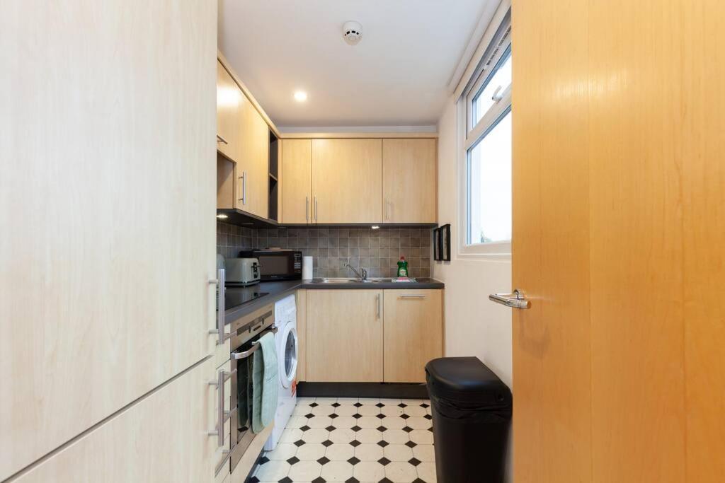 Apartment In The Heart Of The City Centre, Live Like A Local 옥스퍼드 외부 사진