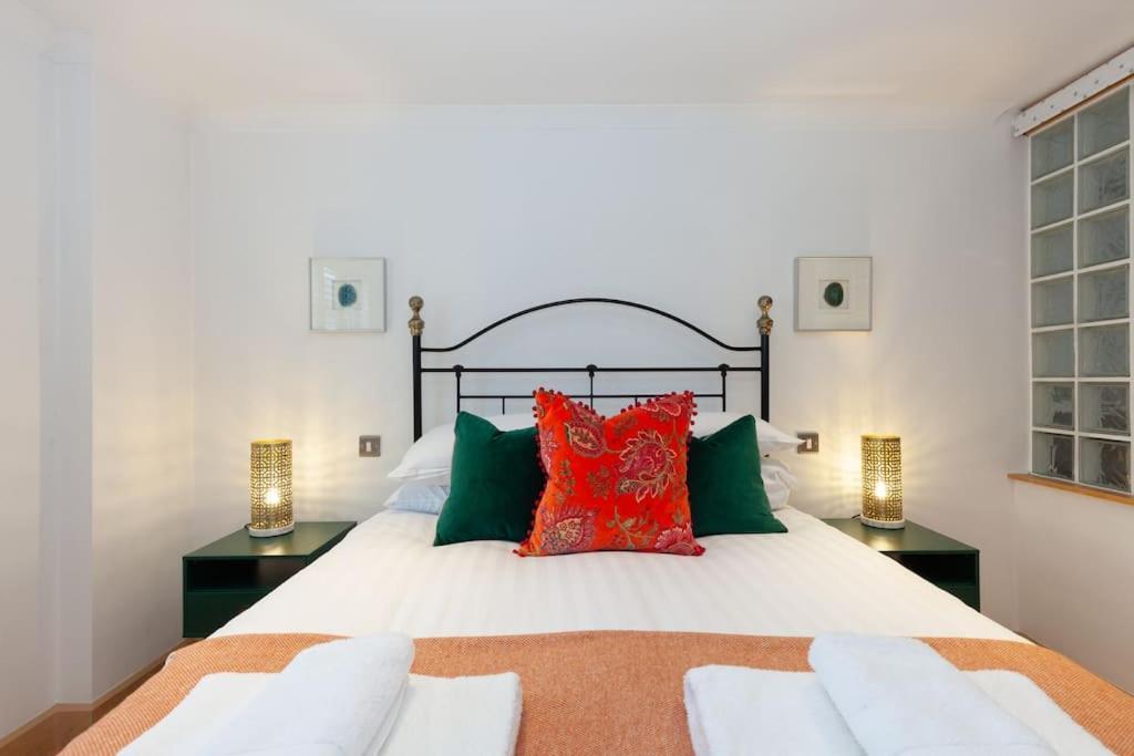 Apartment In The Heart Of The City Centre, Live Like A Local 옥스퍼드 외부 사진