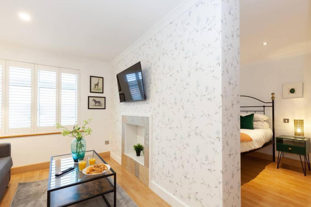 Apartment In The Heart Of The City Centre, Live Like A Local 옥스퍼드 외부 사진