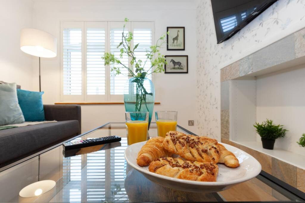 Apartment In The Heart Of The City Centre, Live Like A Local 옥스퍼드 외부 사진