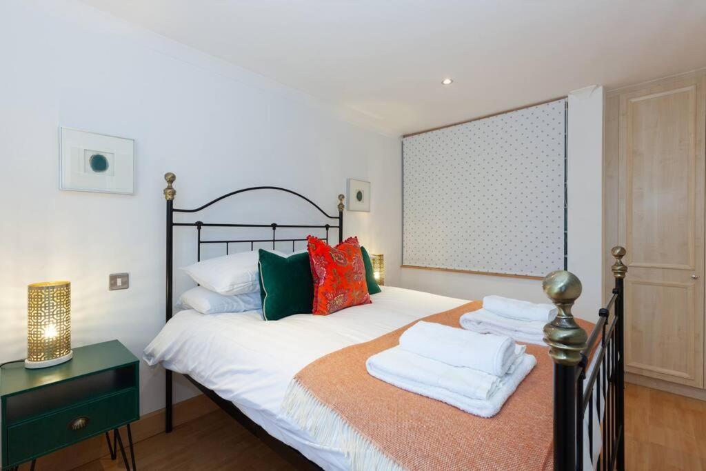 Apartment In The Heart Of The City Centre, Live Like A Local 옥스퍼드 외부 사진